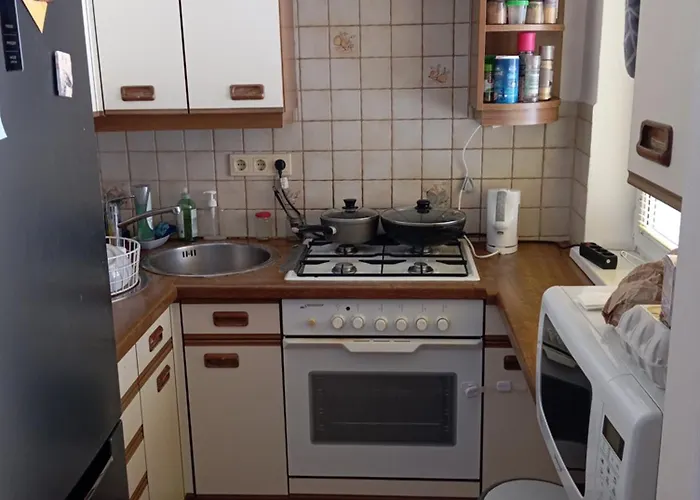 Spacious 1 Modern 2 Bedroom - - 20min Walk To Parliament - 5night Min * فيينا